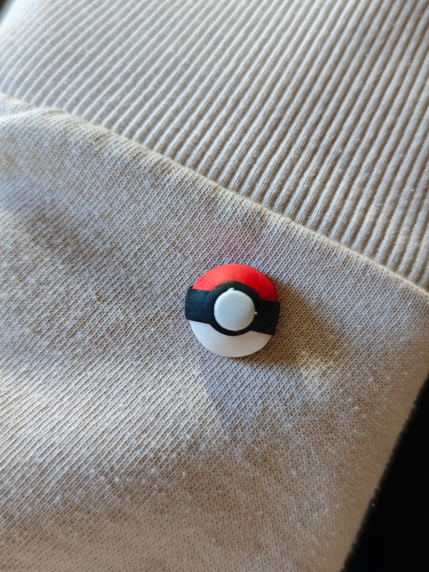 Pokéball Pin